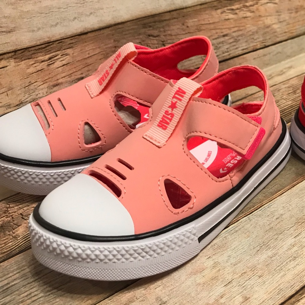 Converse water shoes toddler size new